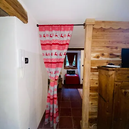 公寓 Il Canto Del Bosco *